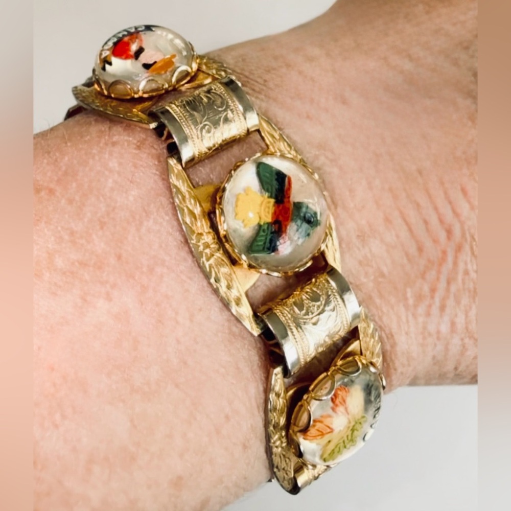 Vintage Canadian Souvenir Gold-Tone Bracelet